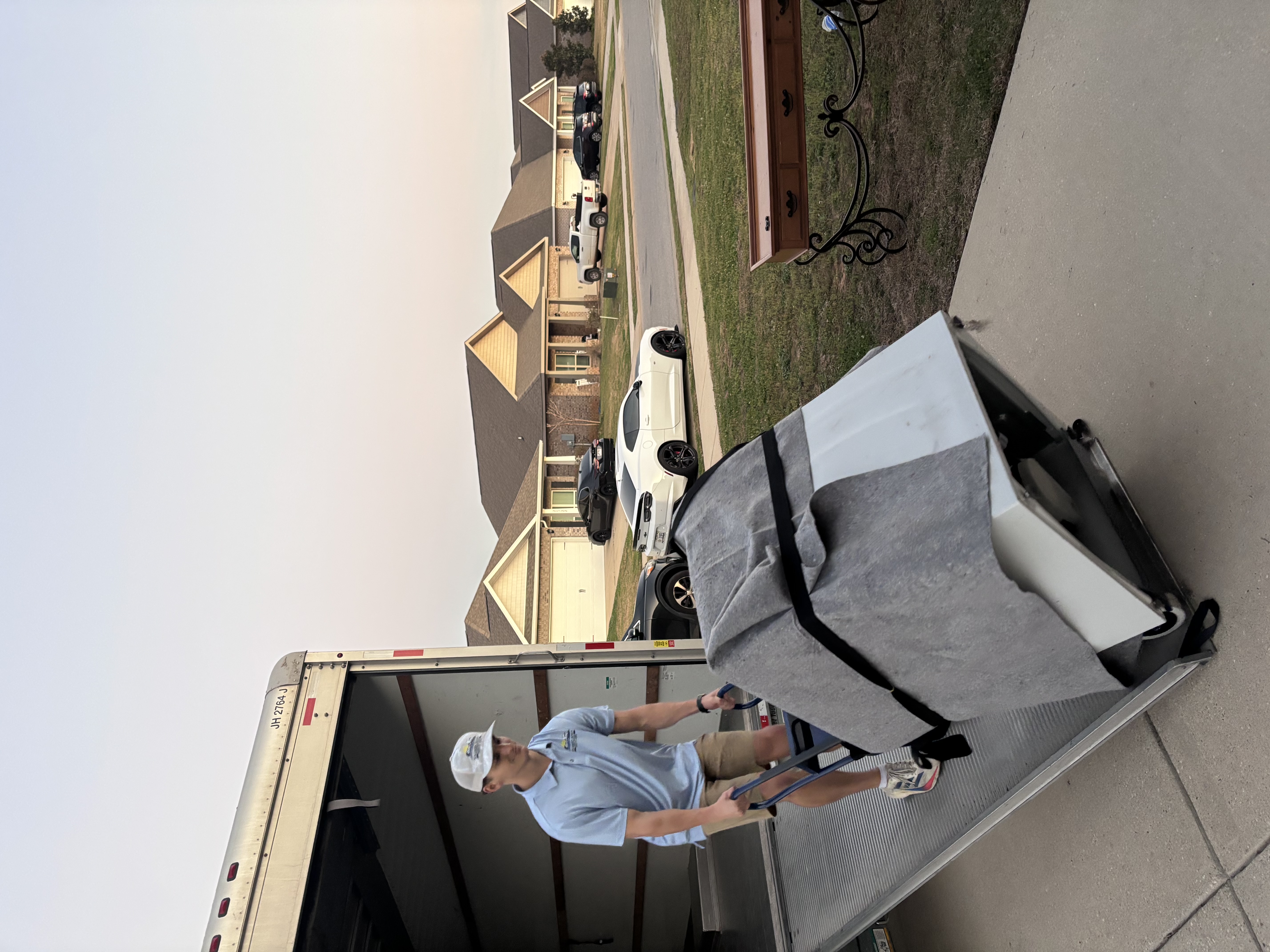 Southern Shores Moving Services crew helping with a move in Fairhope, Alabama